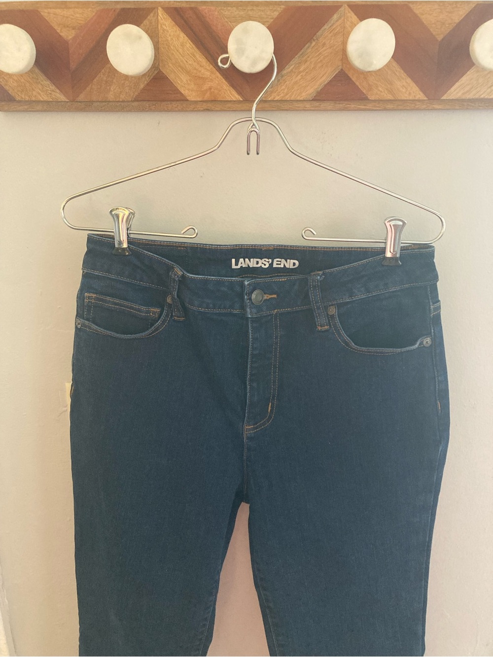 Lands’ End Women’s Mid Rise Curvy Skinny Jean size 10 Dark Blue